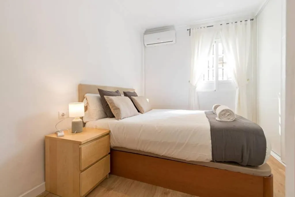 Apartamento Justino Triana Central Suites by Valcambre Sevilla España